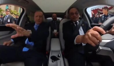 Cumhurbaşkanı Erdoğan ile Malezya Başbakanı’ndan Togg içerisinde güldüren diyaloglar